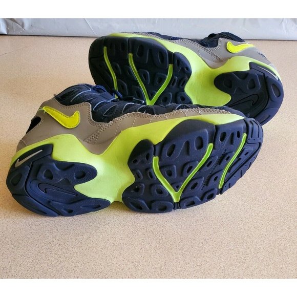 Nike Air Max Slant RARE Size 6.5 Y Dark Grey/Volt- - Picture 9 of 9